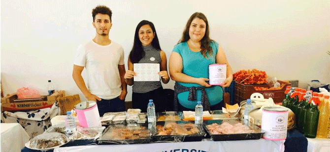 LAÜ öğrencileri Kanser Hastalarına Yardım Derneği yararına kermes düzenlediler