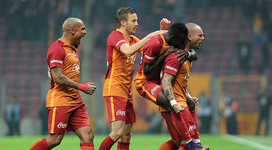 Galatasaray Bursa'yı 3'ledi.