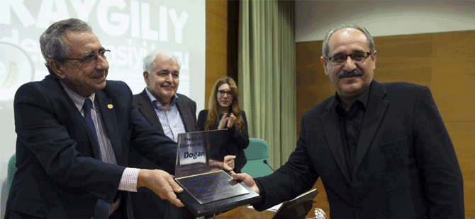 BASIN-SEN Dış İlişkiler Temsilcisi Tılıç’a Uluslararası Basın Özgürlüğü ödülü