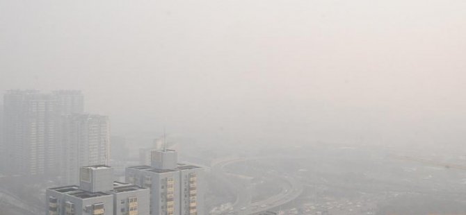 Çin’de hava kirliliği uçuşlara engel oldu