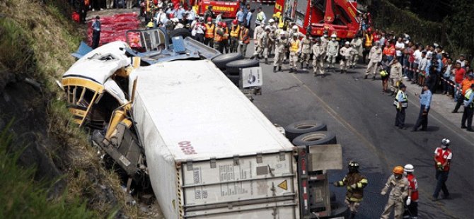 Honduras'ta trafik kazası: 23 ölü