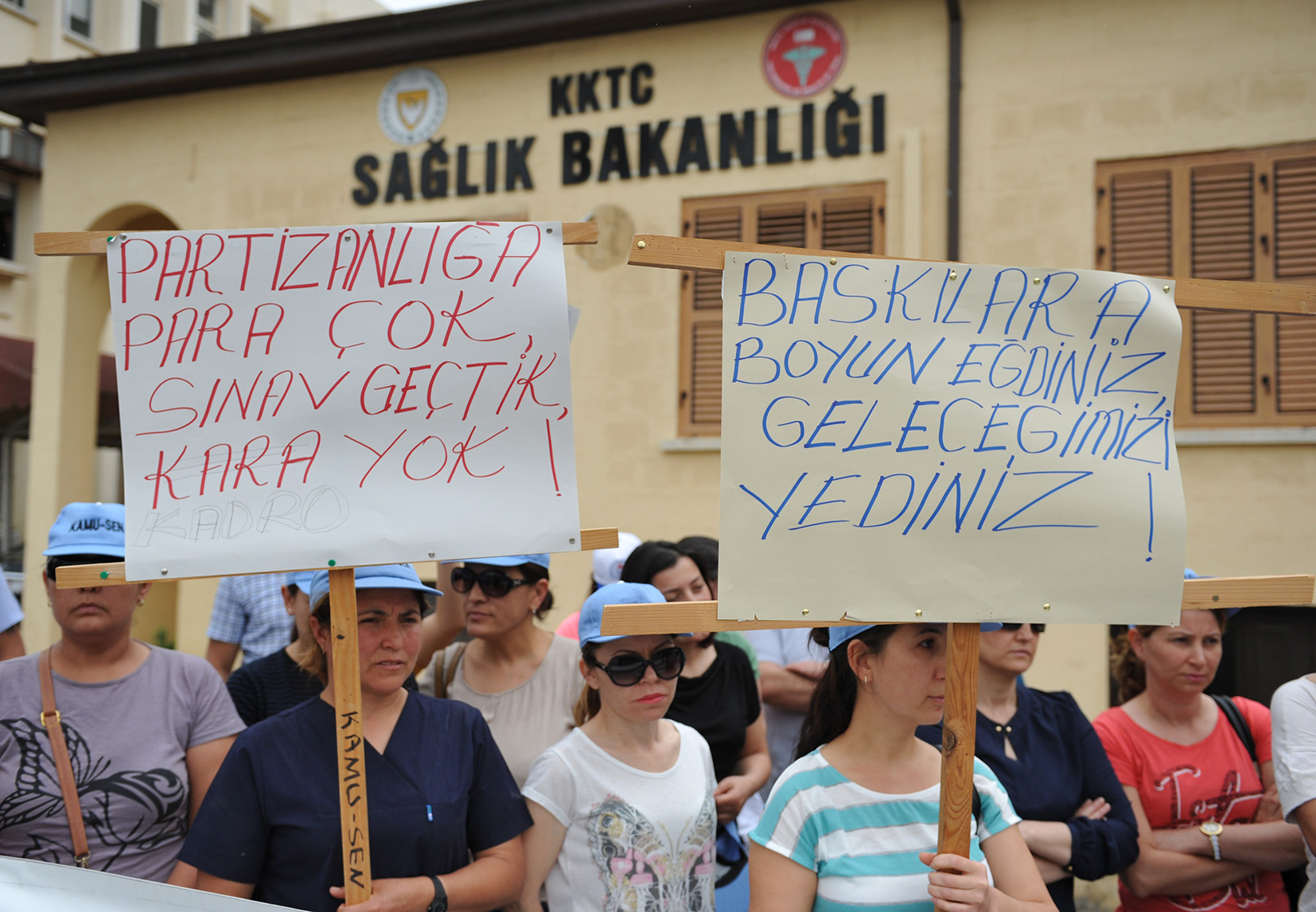 Hemşirelerin kadro sorunu için eylem