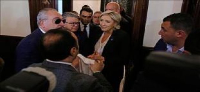 Aşırı sağcı Le Pen'e "yolsuzluk kıskacı"