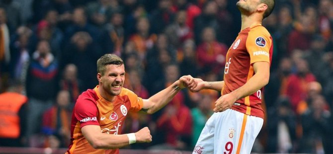 Galatasaray’a çifte müjde
