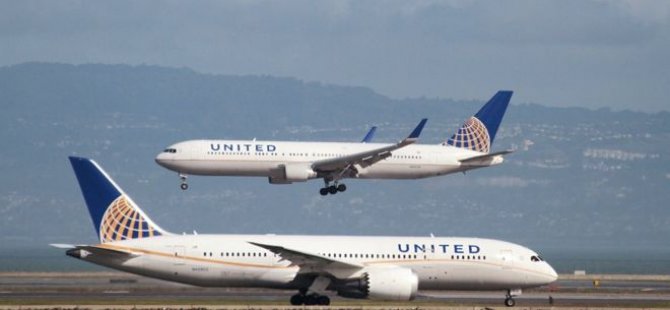 United Airlines, taytlı iki kızı uçağa almadı