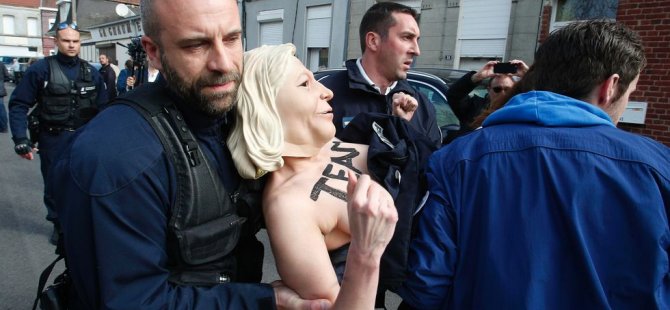 Fransa seçimlerinde FEMEN'den çıplak protesto!