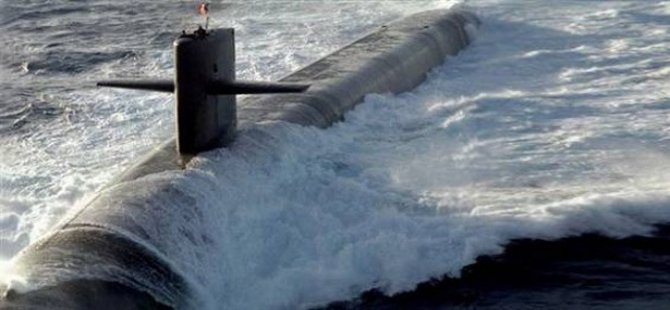 ABD, Güney Kore'ye dünyanın en büyük denizaltılarından birini gönderdi