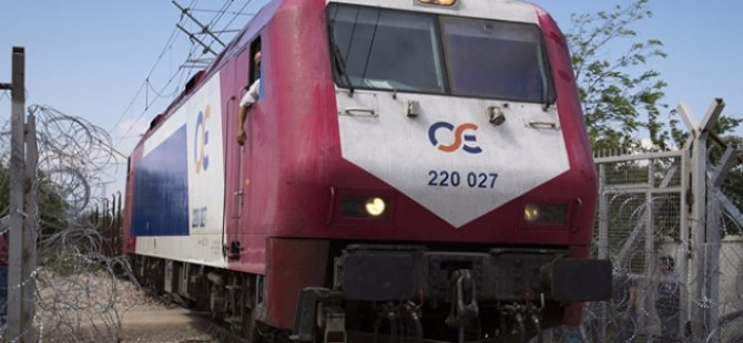 Yolcu treninin raydan çıktı: 3 kişi hayatını kaybetti, 6 kişi yaralandı