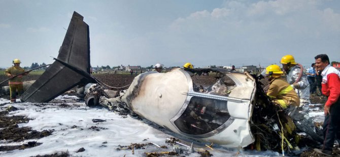 Meksika'da özel jet düştü