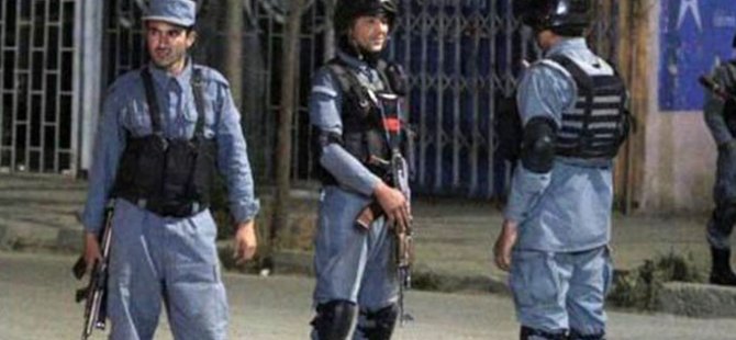 Afganistan'da polis 6 meslektaşını öldürdü