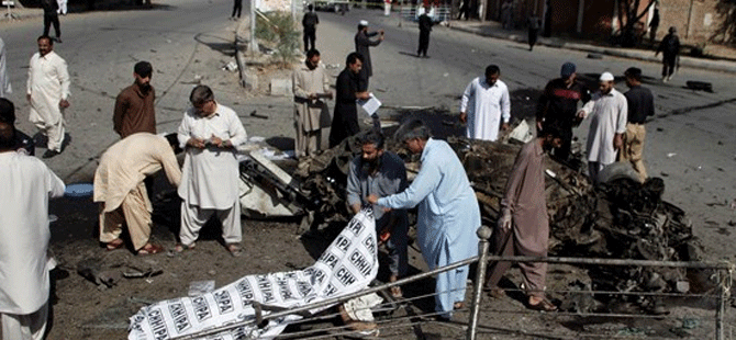 Pakistan’da bombalı araç saldırısı: 11 ölü, 20 yaralı