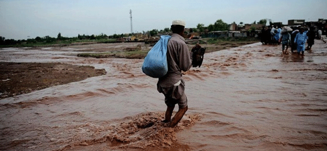 Pakistan'da Muson Yağmurları 43 can aldı
