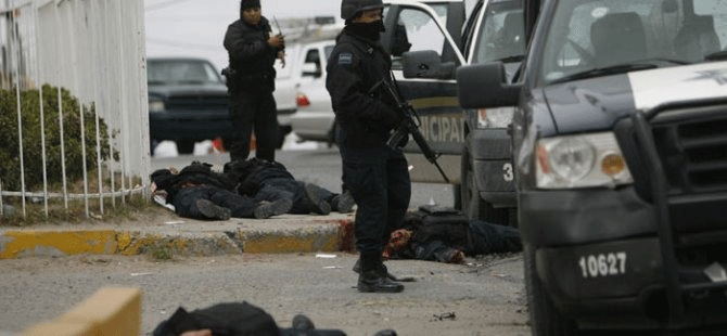 Meksika'da çatışma: En az 26 ölü