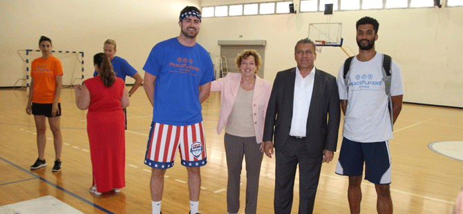 “Barış İçin Basketbol” etkinliği Gazimağusa Belediyesi’nin ev sahipliğinde yapıldı