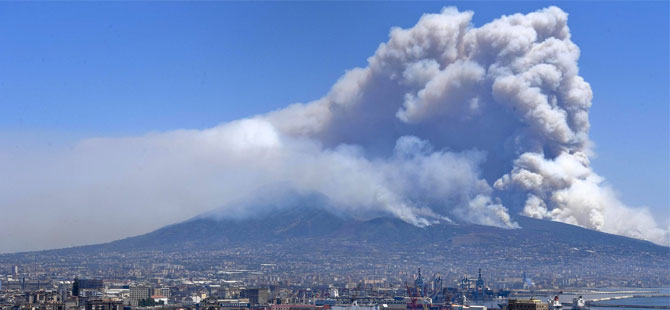 İtalya'da orman yangınları: 2 Ölü