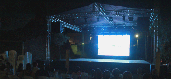 Çağlayan'da festival açık hava sineması ile başladı