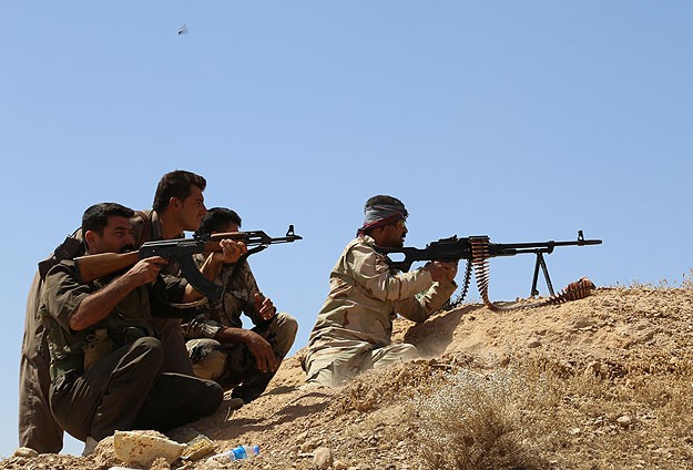 Peşmerge güçleri ağır silahlarla IŞİD'i vuruyor