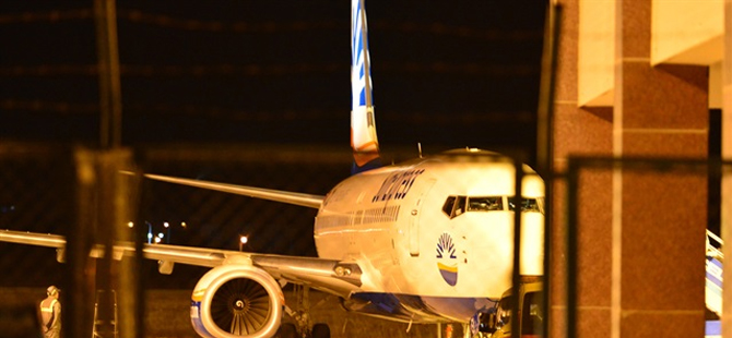 Manchester-Larnaka uçağı İzmir'e iniş yaptı!