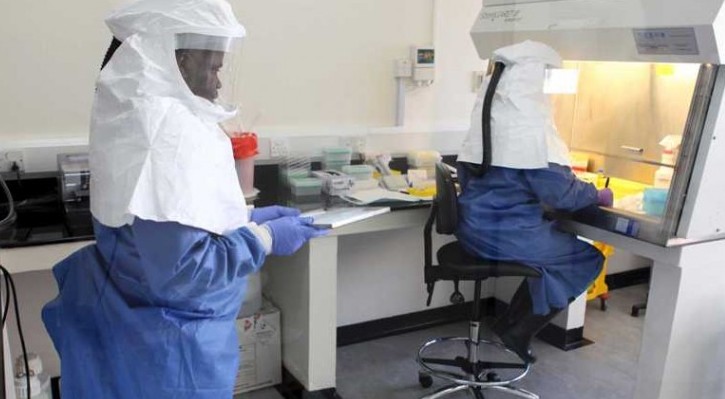 Ebola Hastalığı Sokağa Çıkma Yasağı Getiriyor