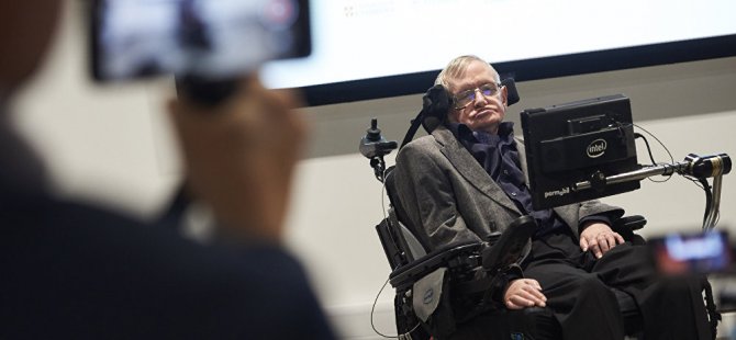 Hawking: Yapay zeka insanlığı bitirebilir