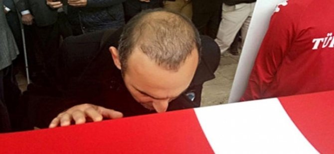 Naim Süleymanoğlu'nun tabutunu öpen Leonidis’e Yunanistan’da soruşturma iddiası