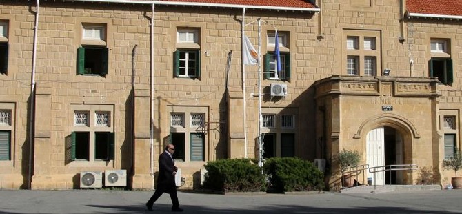 Kıbrıs (Rum) Bankası ve eski CEO'su piyasa manipülasyonu nedeniyle suçlu bulundu