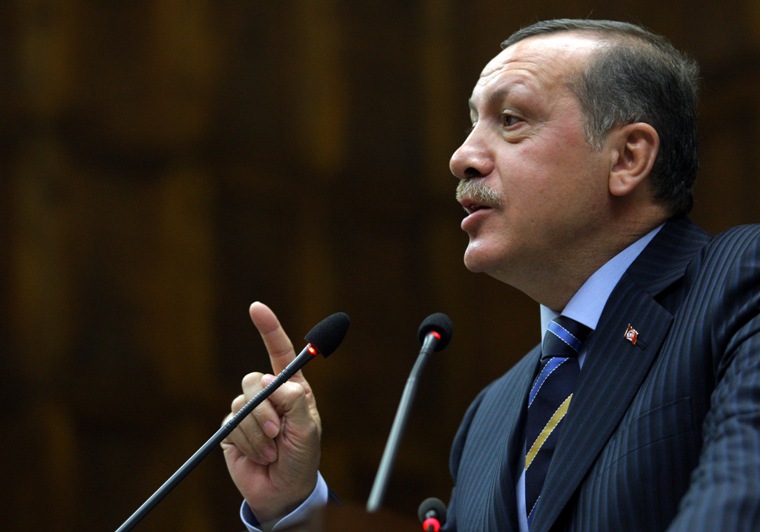 Erdoğan: Zorunlu din dersini tartışırsanız tabi uyuşturucu gelir, şiddet gelir, ırkçılık gelir...