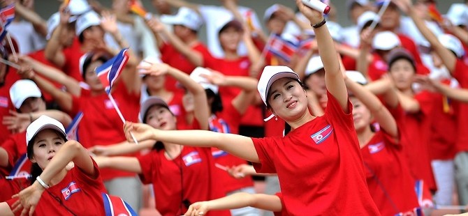 K. Kore'den, G. Kore'deki Olimpiyatlar'a 230 kişilik ponpon kız gönderme teklifi