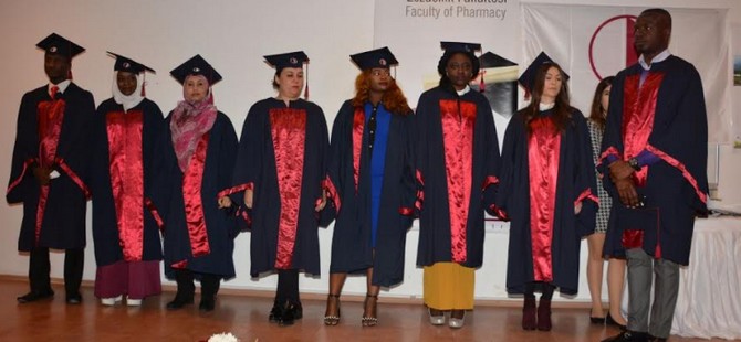 YDÜ Eczacılık Fakültesi 2017 – 2018 Güz Dönemi Mezuniyet Töreni gerçekleştirildi