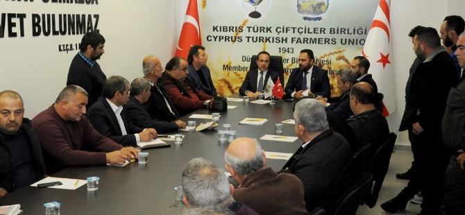 Tarım Bakanı Şahali Kıbrıs Türk Çiftçiler Birliği’ni ziyaret etti