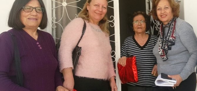CTP Kadın Örgütü Güzelyurt İlçesi bölgede yaşayan yaşlıları ziyaret etti