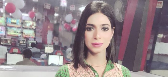 Pakistan'ın ilk trans haber sunucusu işe başladı