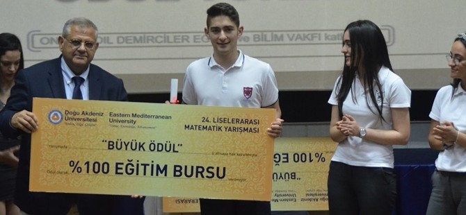 DAÜ Matematik Yarışması’nı 19 Mayıs Türk Maarif Koleji kazandı