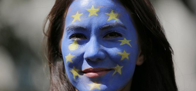 15 bin genç AB fonuyla Avrupa'yı bedava gezecek