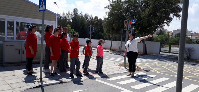 Yeşilyurt Özel Eğitim Merkezi öğrencilerine trafik eğitimi