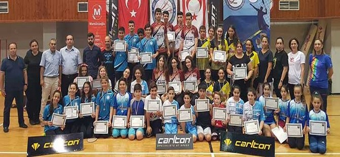 Badminton’da YDÜ çifte şampiyon