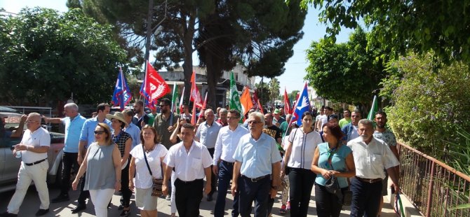 Güzelyurt’ta düzenlenen “Değişim Yürüyüşü”ne Erhürman da katıldı