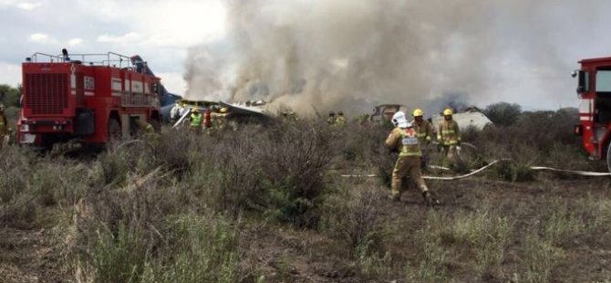 Meksika'da 101 kişiyi taşıyan uçak düştü