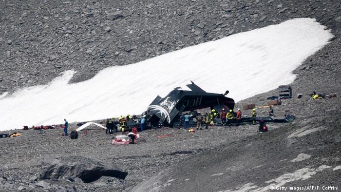 İsviçre'de uçak kazası: 20 ölü