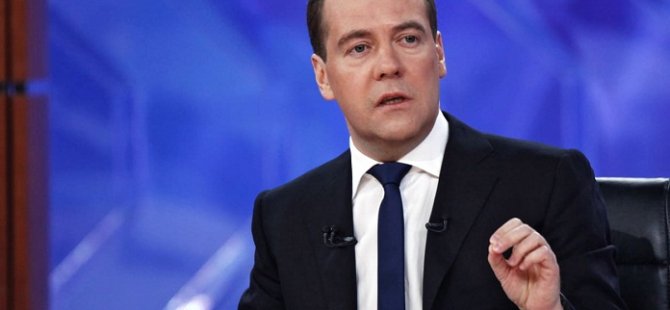 Rusya Başbakanı Dimitri Medvedev, KKTC'yi örnek gösterdi