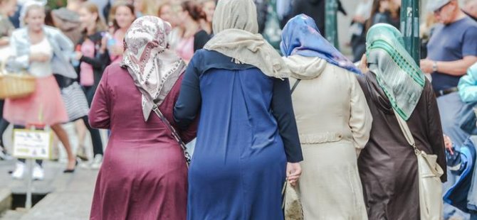 Almanya’da Müslümanlara evet, İslam’a hayır