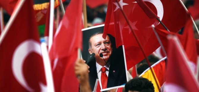 Erdoğan'ın ziyareti Almanya'daki Türkleri böldü