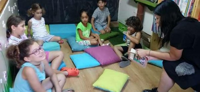 Masalcı Katriye Nene Lefkoşa Khora Kitap Cafe'de Çocuklarla Buluşuyor