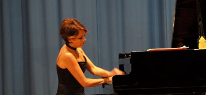 Piyanist Rüya Taner Fas'ın başkenti Rabat'ta resital verecek