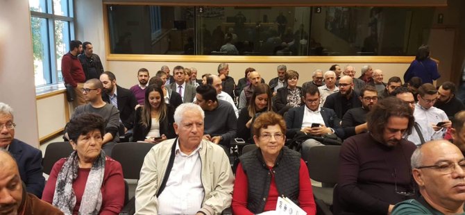 Avrupa Parlamentosu'nda Kıbrıslı Türklerle Kıbrıslı Rumlara sunum
