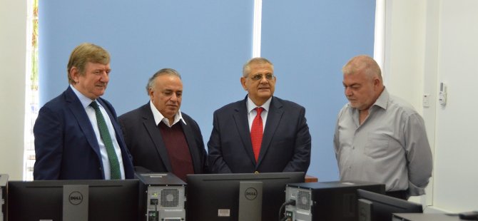 DAÜ iletişim fakültesi’ne Kuzey Kıbrıs Turkcell sponsorluğunda yeni bilgisayar laboratuvarı