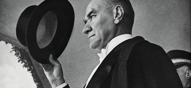 Atatürk heykeline bir saldırı daha