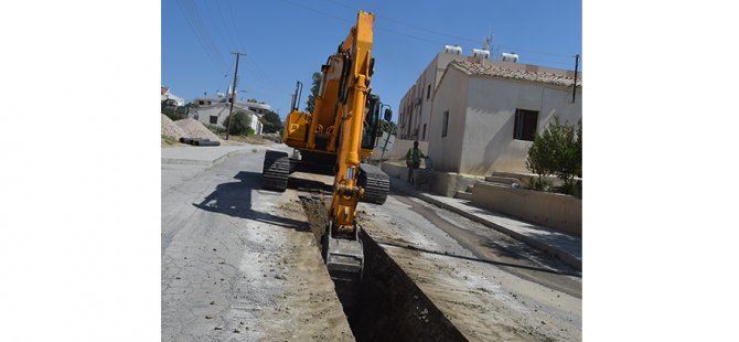 Girne’de kanalizasyon çalışması