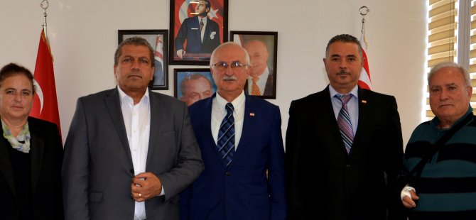 Kuzey Kıbrıs Türk Kızılay Derneği Başkan İsmail Arter'i ziyaret etti