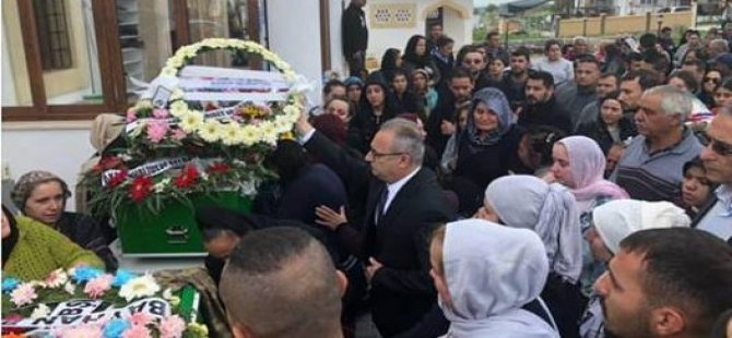 Disi Başkanı Averof Neofytou sel kurbanlarının cenazesine katıldı